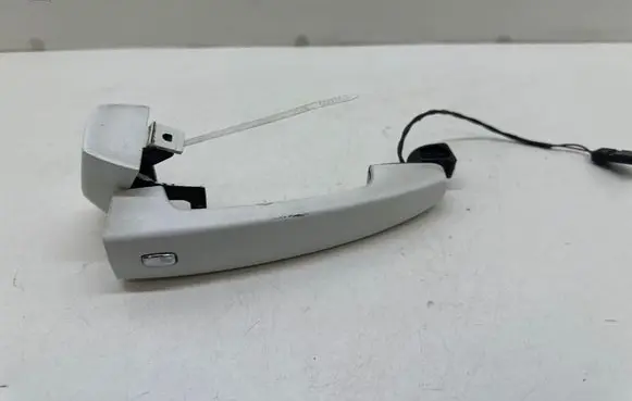 Chevrolet Malibu Rear door exterior handle 630134002
