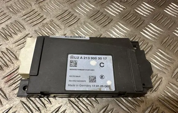 Mercedes-Benz E W213 Combustion control unit/module A2139003017