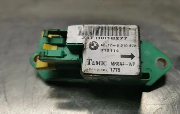BMW 5 E39 Airbag deployment crash/impact sensor 65776910678