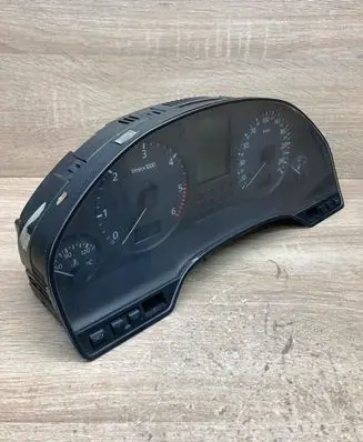 Audi A8 S8 D2 4D Speedometer (instrument cluster) 4D0919033G