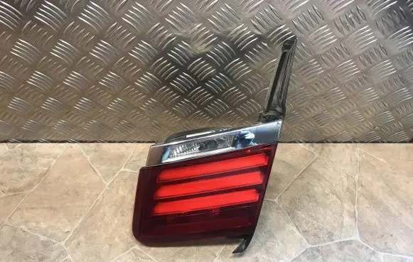 BMW 7 F01 F02 F03 F04 Tailgate rear/tail lights 7300272