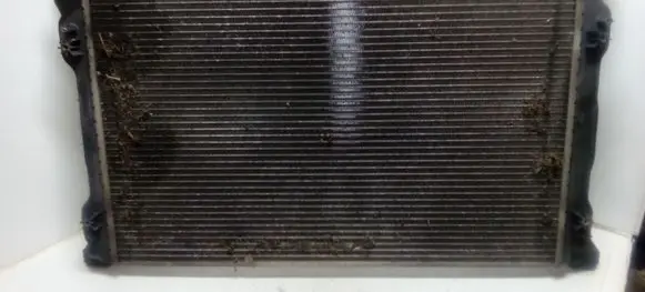 Audi A4 S4 B7 8E 8H Coolant radiator 8E0121251A