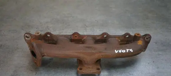 Volvo S60 Exhaust manifold 30757870