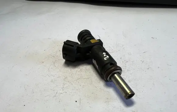 Citroen C4 I Fuel injector V75281768007