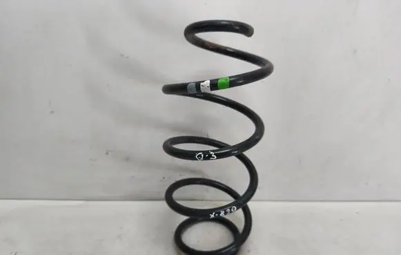 Audi Q3 8U Front coil spring 