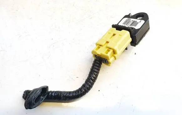 Toyota Avensis T250 Airbag deployment crash/impact sensor 8983102020 89831-02020