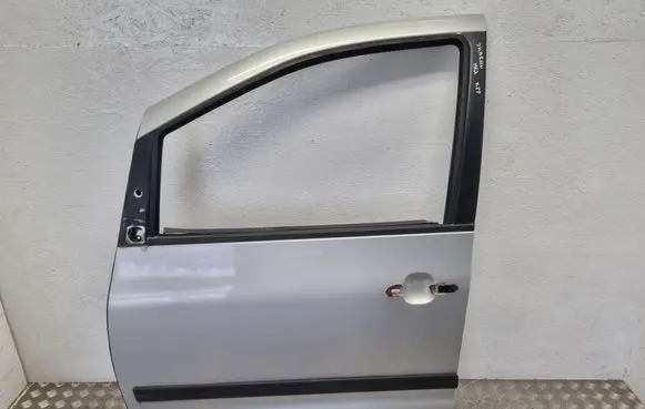 Volkswagen Sharan Front door