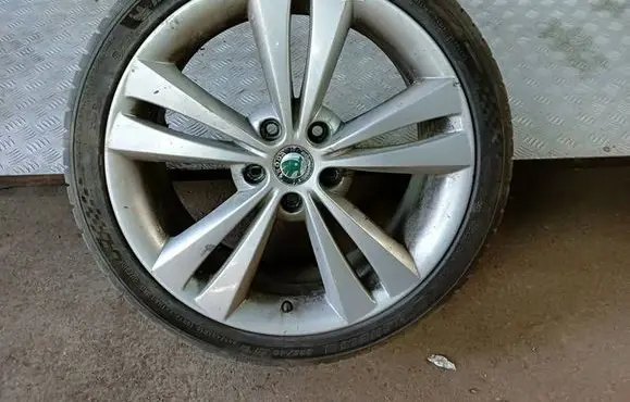 Skoda Octavia Mk2 (1Z) R18 spare wheel 1Z0601025AD