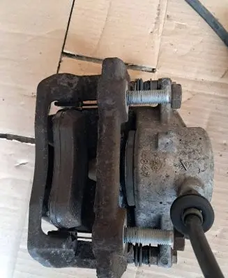 Mercedes-Benz C W204 Front brake caliper