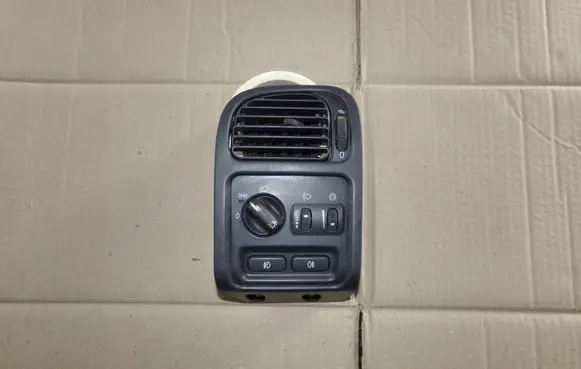 Volvo S40, V40 Light switch