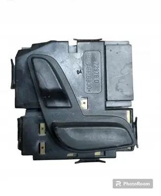 Mercedes-Benz E W212 Seat control switch A2048701958