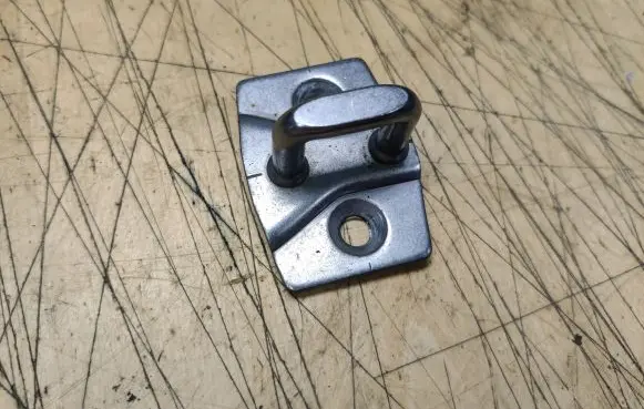 BMW 5 GT F07 Front door lock loop/hook striker 7249639