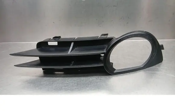 Audi A3 S3 8P Front bumper lower grill 8P3807682A