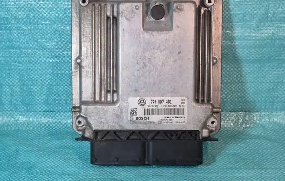 Volkswagen Touareg II Engine control unit/module 7P0907401 0281016594