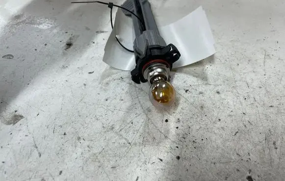Volkswagen Touareg II Headlight/headlamp bulb 16813304
