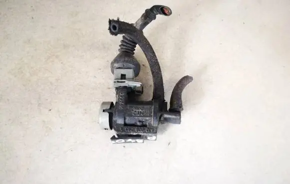 Audi A4 S4 B6 8E 8H Turbo solenoid valve 1j0906283a