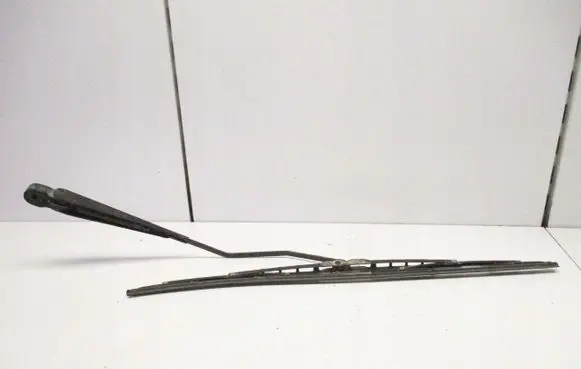 Nissan Serena Rear wiper blade arm