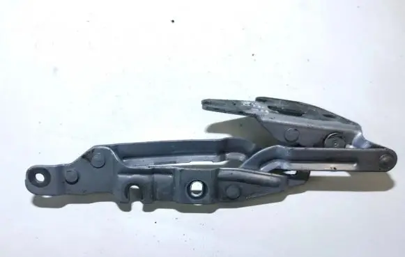 Audi A6 S6 C5 4B Tailgate/trunk/boot hinge 4b5827302c