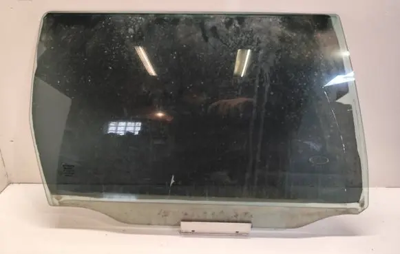 Volvo V70 Rear door window glass DOT57M20AS2 43R001105