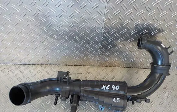 Volvo XC40 Air intake hose/pipe 32222145