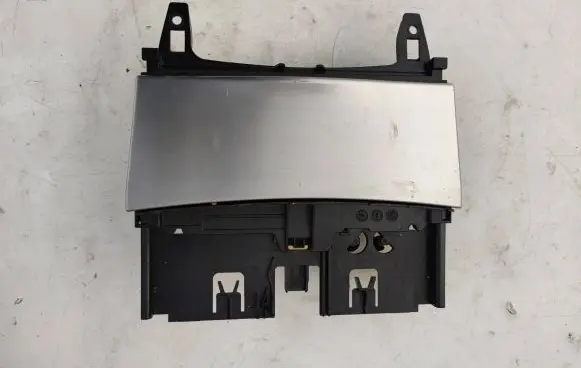 Mercedes-Benz C W204 Ashtray (front) A2046801350 1710121328 710089707D