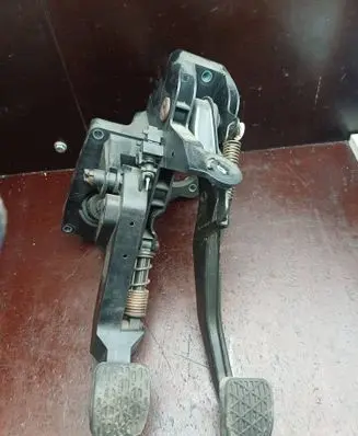 Mercedes-Benz A W169 Pedal assembly A1692900801 A1692900316 10066A