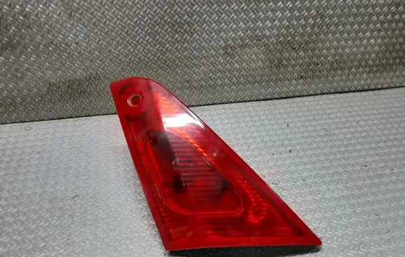 Mitsubishi Colt Tailgate rear/tail lights