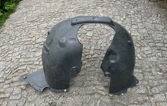 Audi A3 S3 8V Front wheel arch liner splash guards 8V5821172