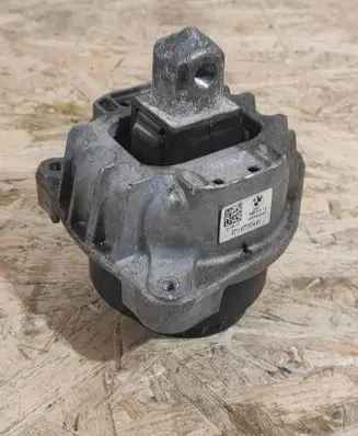 BMW 7 F01 F02 F03 F04 Engine mount bracket 6777374 68623513
