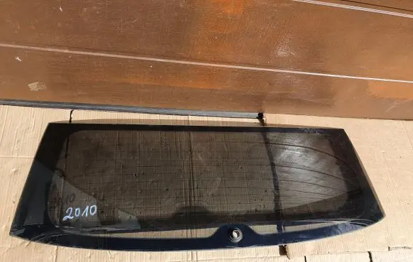 Volkswagen Polo V 6R Rear windscreen/windshield window 6R6845051P