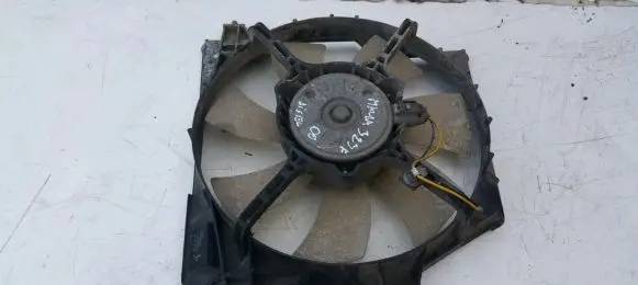 Mazda 323 F Radiator cooling fan shroud