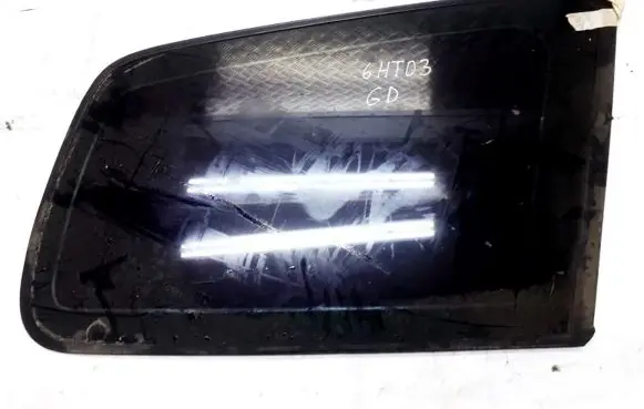 Hyundai Trajet Rear side window