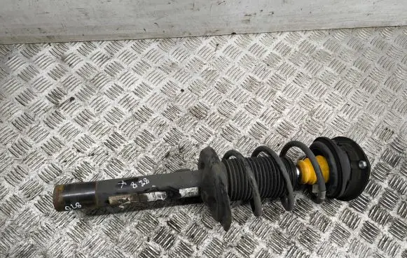 Volkswagen Golf VIII Front shock absorber/damper 5Q0412014MQ