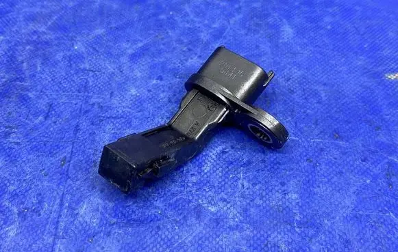 Mercedes-Benz A W176 Crankshaft position sensor A2709050600