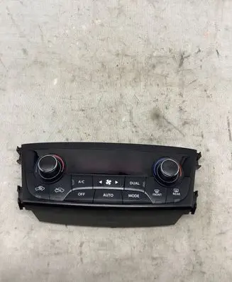 Suzuki SX4 S-Cross Climate control unit 3951061M10 39510