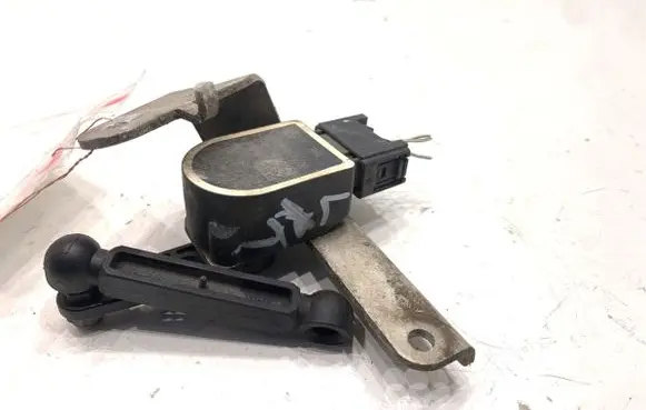 BMW 5 G30 G31 G38 Headlight/headlamp level sensor 2959574