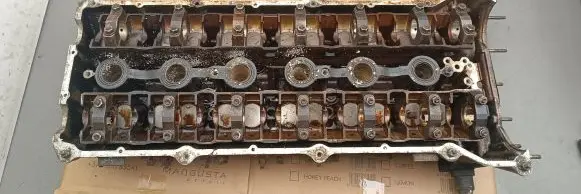 BMW 3 E36 Engine head 1720901