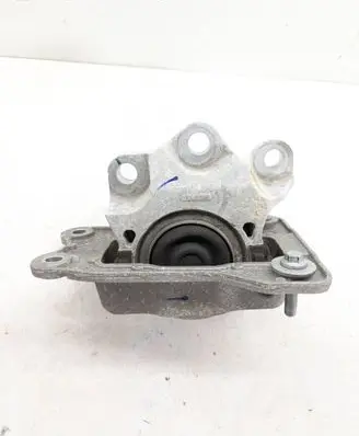 Volvo XC90 Engine mount bracket 31339949