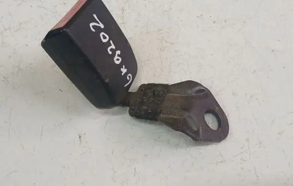 Peugeot 807 Rear seatbelt buckle 504043704