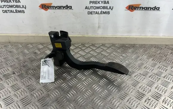 Iveco Daily 45 - 49.10 Accelerator throttle pedal 0281002632