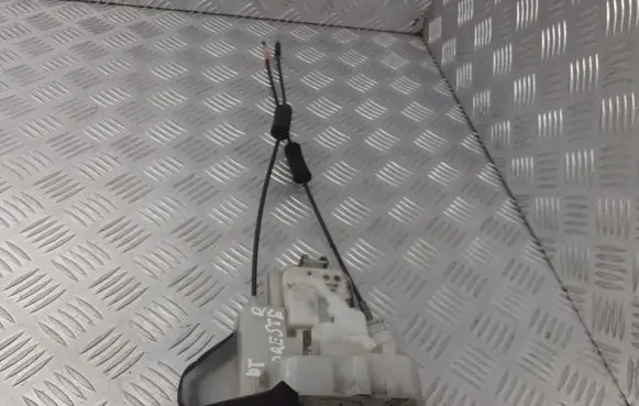 Subaru Forester SH Rear door lock