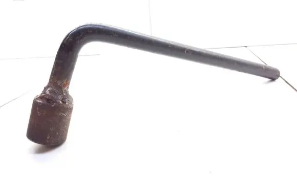 Renault Laguna II Wheel nut wrench 8200002315