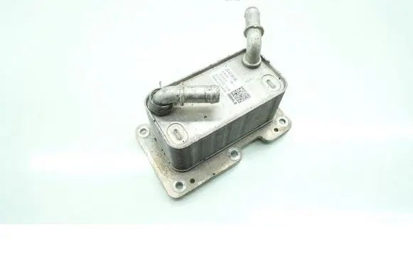 Volvo V60 Engine oil radiator 31439996