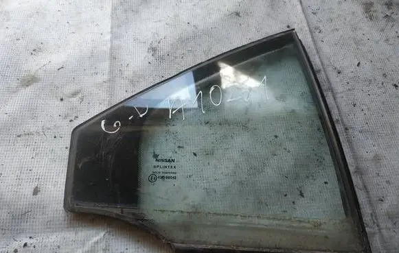 Nissan Primera Rear vent window glass as2
