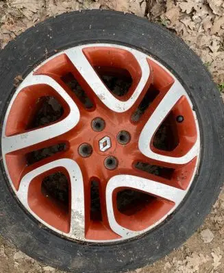 Renault Captur R17 alloy rim 