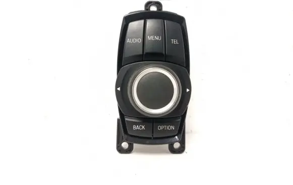 Multifunctional control switch/knob