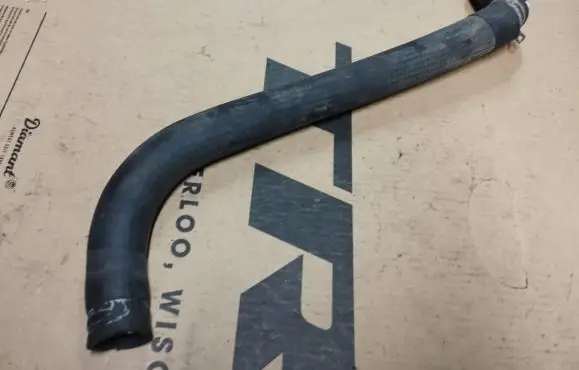 Chrysler Neon II Engine coolant pipe/hose