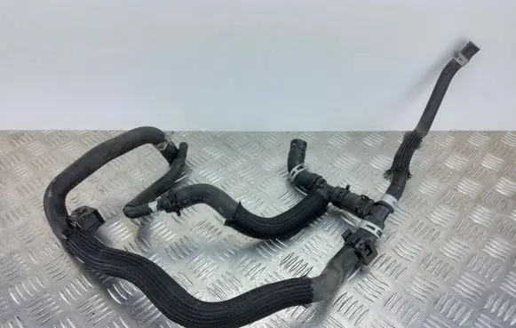 Nissan Qashqai Engine coolant pipe/hose