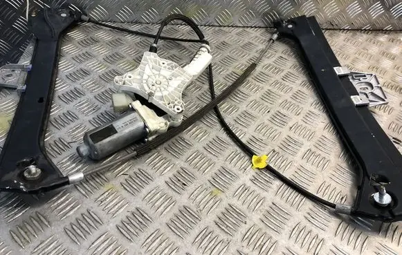 Mercedes-Benz CLK A209 C209 Front door electric window regulator 2308201042