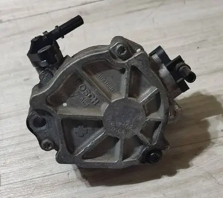 Vacuum pump